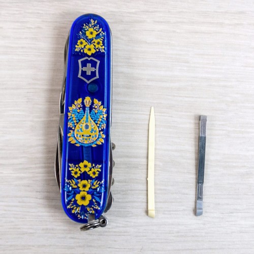 Ножи и мультитулы Victorinox Швейцарский складной нож 91мм Victorinox HUNTSMAN UKRAINE 1.3713.T2.T1370u