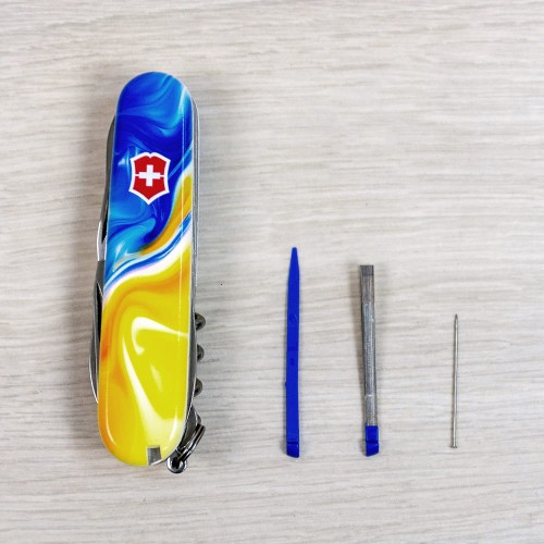 Ножи и мультитулы Victorinox Швейцарский складной нож 91мм Victorinox HUNTSMAN UKRAINE 1.3713.7.T3250pw