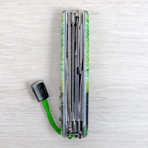 Ножи и мультитулы Victorinox Швейцарский складной нож 91мм Victorinox HUNTSMAN ZODIAC 1.3713.3.Z4310pk