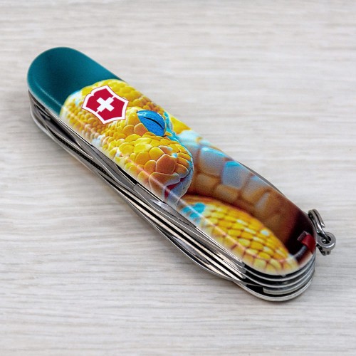 Ножи и мультитулы Victorinox Швейцарский складной нож 91мм Victorinox MOUNTAINEER ANIMAL 1.3743.7.F1050pw