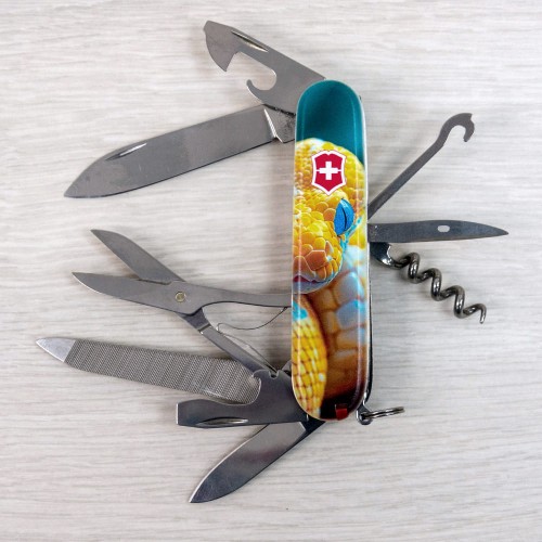 Ножи и мультитулы Victorinox Швейцарский складной нож 91мм Victorinox MOUNTAINEER ANIMAL 1.3743.7.F1050pw