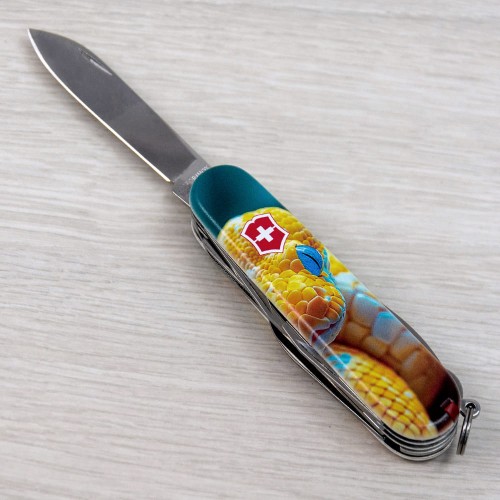 Ножи и мультитулы Victorinox Швейцарский складной нож 91мм Victorinox MOUNTAINEER ANIMAL 1.3743.7.F1050pw