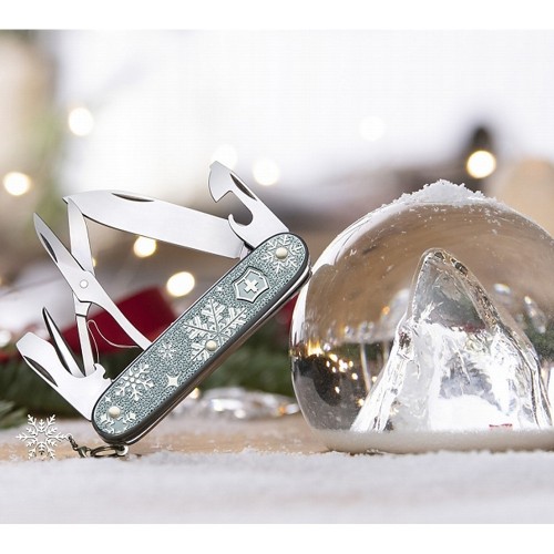 Ножі та мультитули Victorinox Складаний ніж Victorinox PIONEER X Winter Magic SE Lim. Ed. 0.8231.22E1