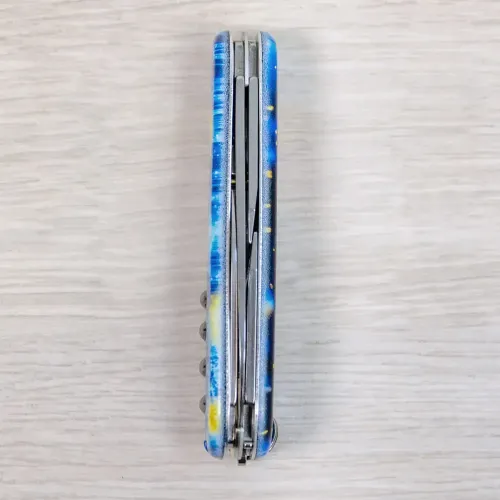 Ножи и мультитулы Victorinox Швейцарский складной нож 91мм Victorinox SPARTAN UKRAINE ДНК Украинца 1.3603.3.T3270pw