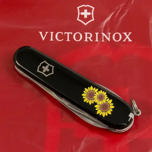 Ножи и мультитулы Victorinox Швейцарский складной нож 91мм Victorinox SPARTAN UKRAINE 1.3603.3_T1340u