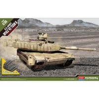 13504 U.S. ARMY M1A2 V2 TUSK II 1:35