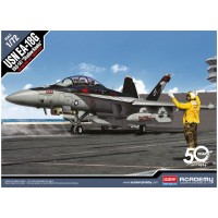 12560 USN EA-18G VAQ-141"Shadow Hawks" 1:72