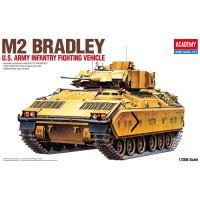 13237 M2 BRADLEY 1:35