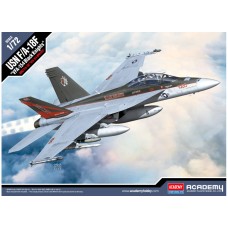 12577 USN F/A-18F «VFA-154 Black Knights» 1:72