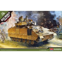 13205 M2A2 BRADLEY "IRAQ 2003" 1:35