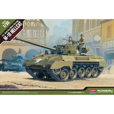 13255 U.S. ARMY GUN MOTOR CARRIAGE M-18 HELLCAT 1:35
