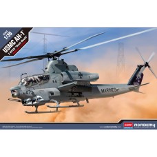 12127 USMC AH-1Z "Shark Mouth" 1:35
