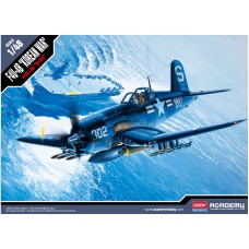 12267 F4U-4B CORSAIR «KOREAN WAR» 1:48