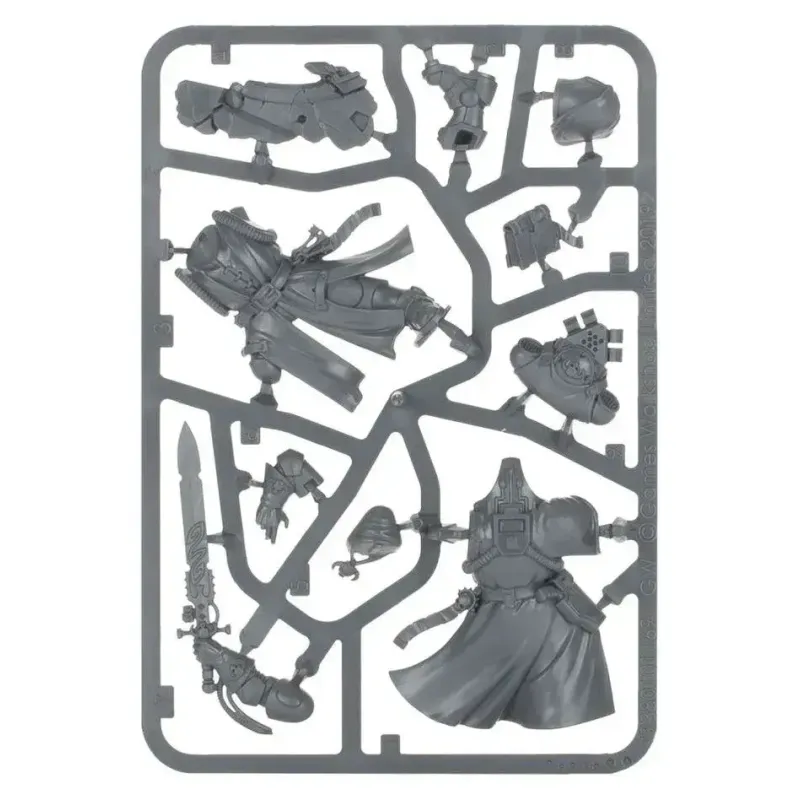 Мініатюра WARHAMMER 40000: SPACE MARINES - PRIMARIS LIBRARIAN IN PHOBOS ARMOUR
