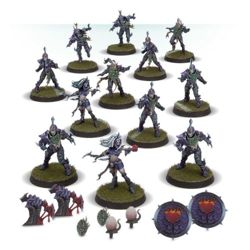 Набір мініатюр BLOOD BOWL: DARK ELF TEAM - NAGAROTH NIGHTMARES