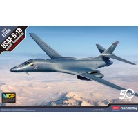 12620 USAF B-1B 34th BS "Thunderbirds" 1:144 MCP