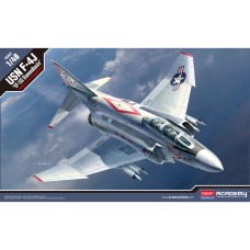 12323 USN F-4J «VF-102 Diamondbacks» 1:48