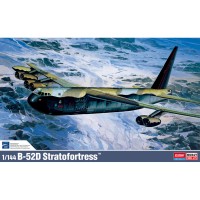 12632 B-52D Stratofortress 1:144