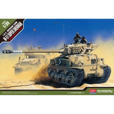 13254 I.D.F. Средний танк M-51 «Супер Шерман» 1:35